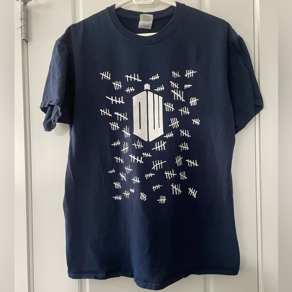✨ 3/$25 ✨ Doctor Who Graphic Tee